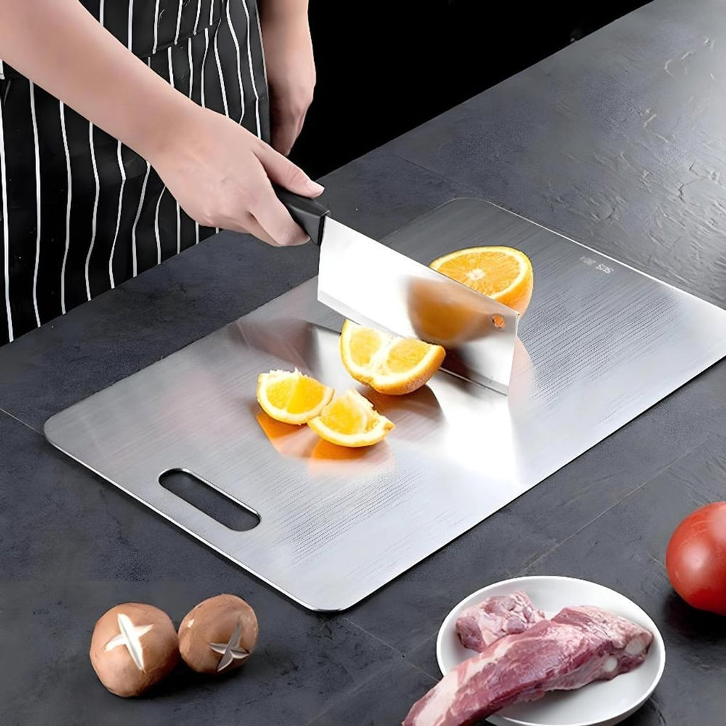 handled kitchen chopping board