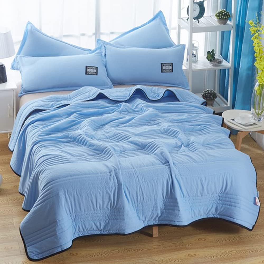 lightweight quilted cooling blanket in blue
