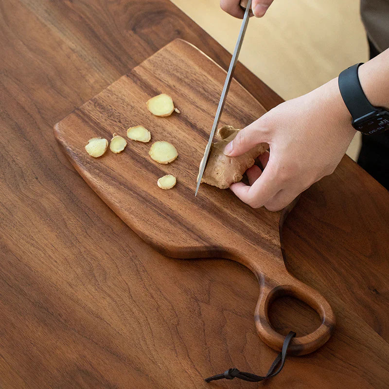 round-handle chopping board