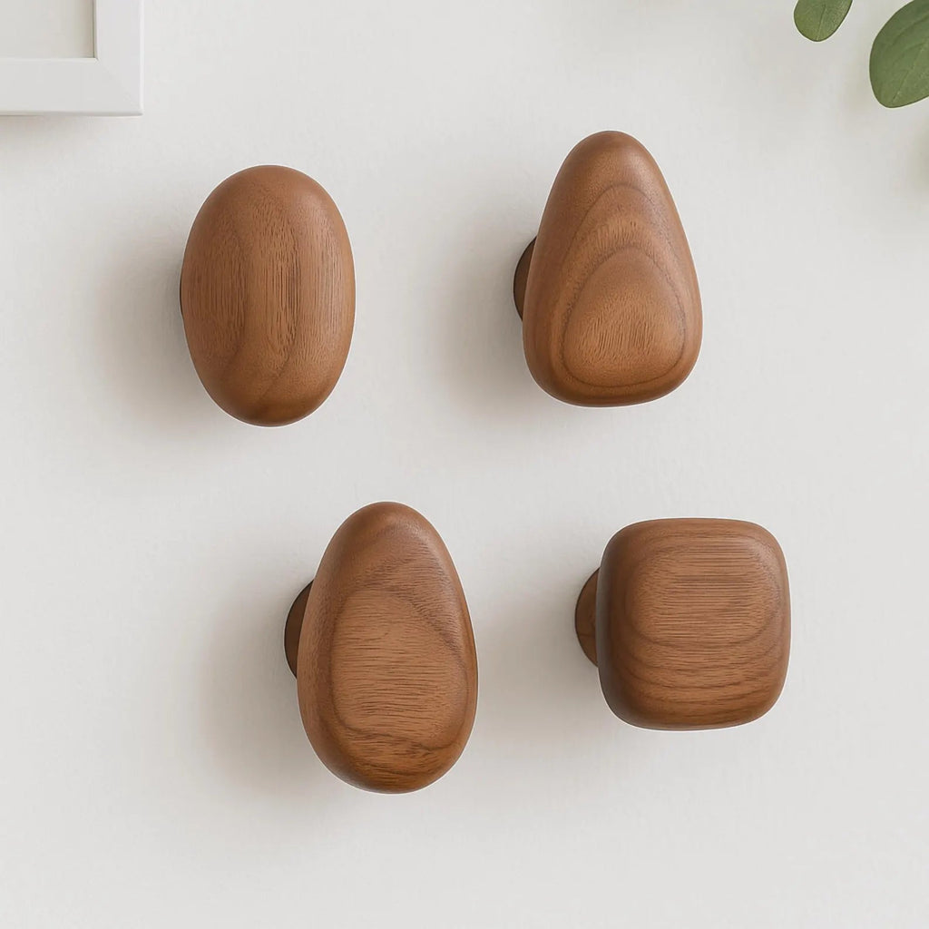 round wall-mounted pebble hooks