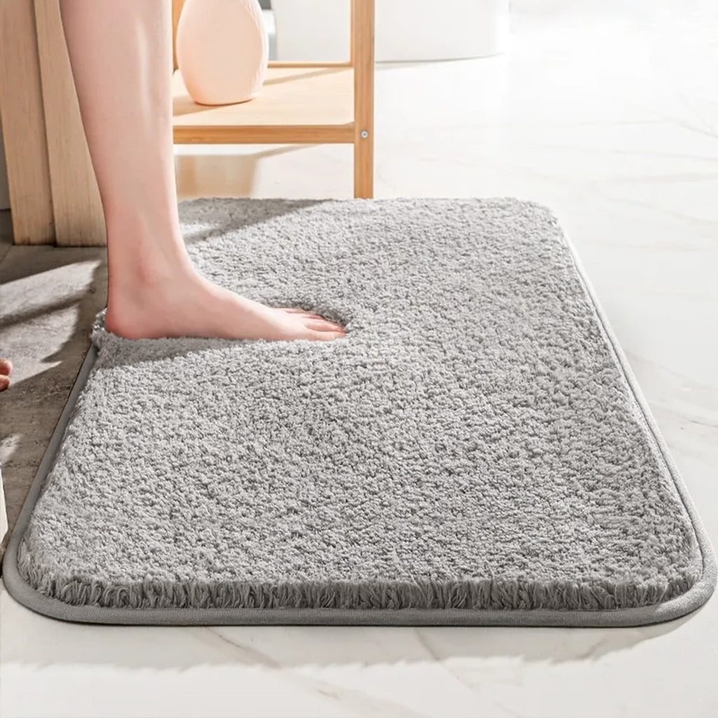 thick non-slip bath mat in grey