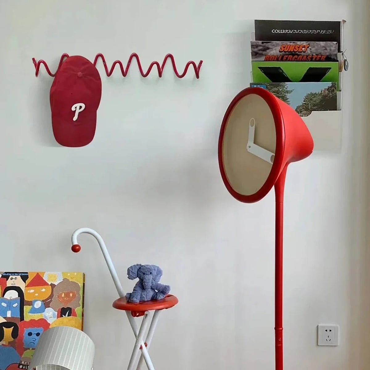 wave wall-mounted coat rack in red